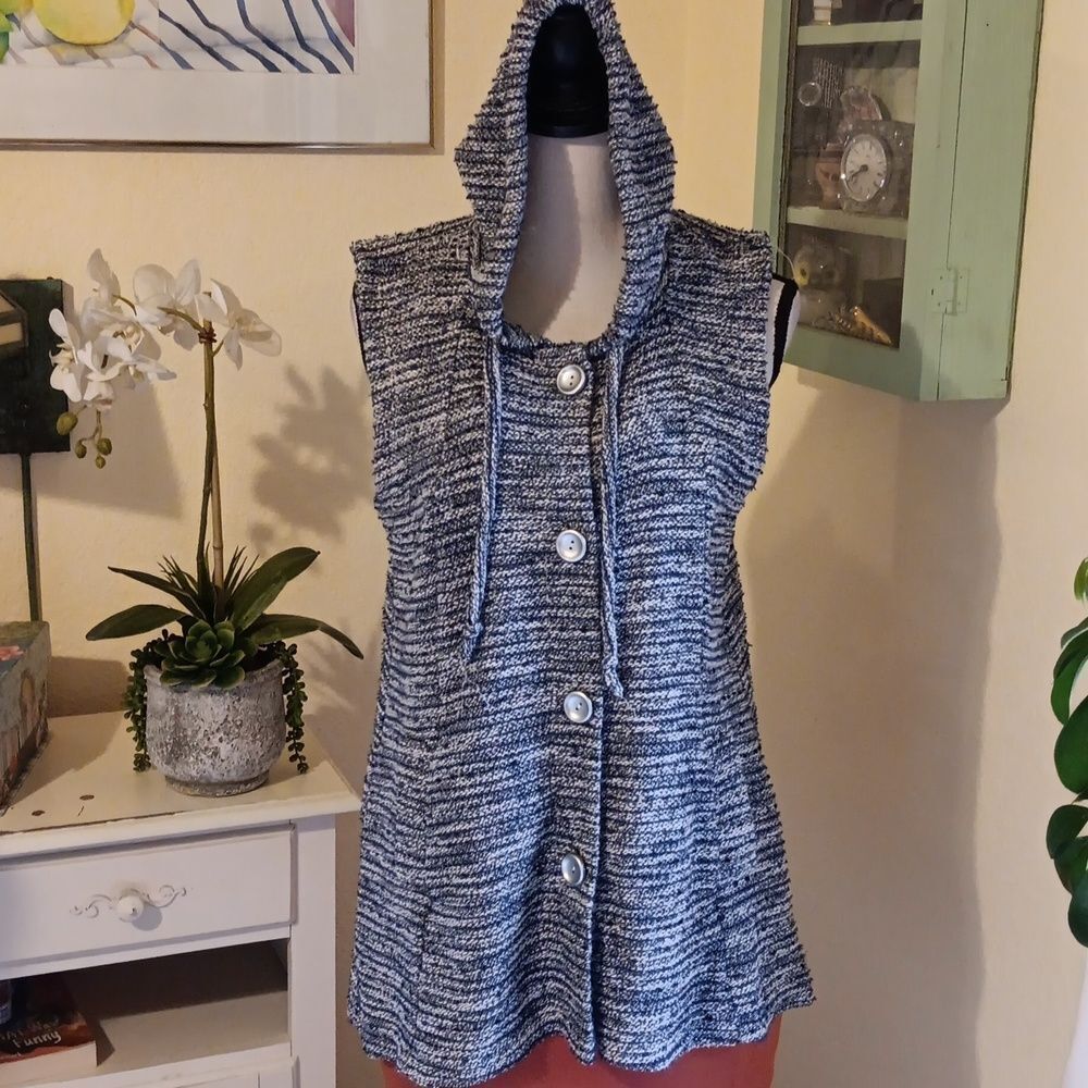 Multiples  Loose Knit Hooded Vest. Coastal. Beachy